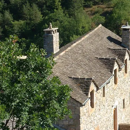 Lou Clapas Dans Village Perche Du Parc Des Grands Causses *