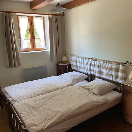 Lou Clapas Dans Village Perche Du Parc Des Grands Causses